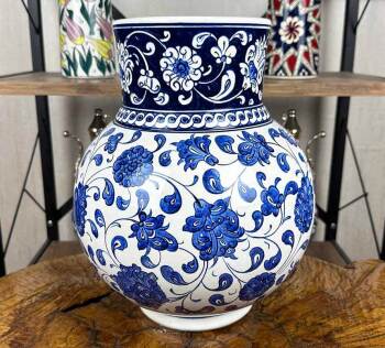 Palastblau – Iznik-Keramik-Schahvase - Çini Evi