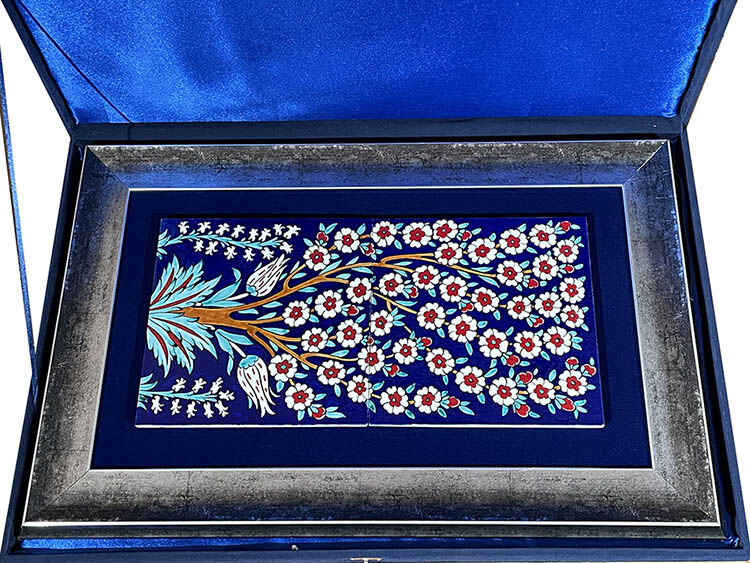 Panneau en céramique d’Iznik à motif arbre de vie - 4
