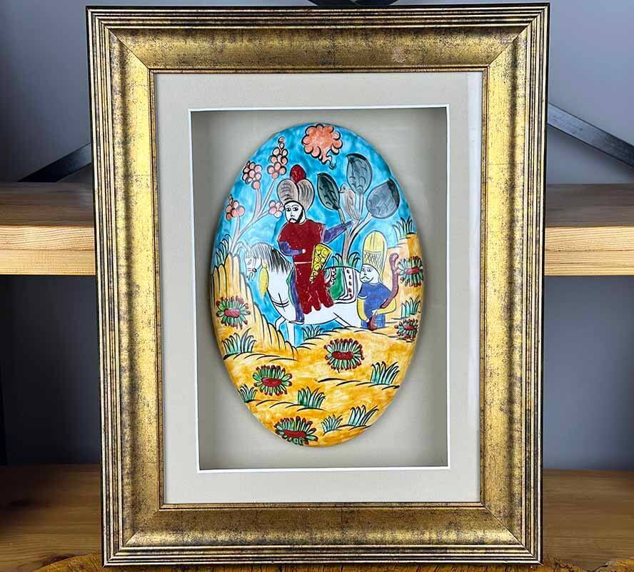 Panneau en céramique d’Iznik fait main avec passe-partout motif scène de chasse ottomane - 1
