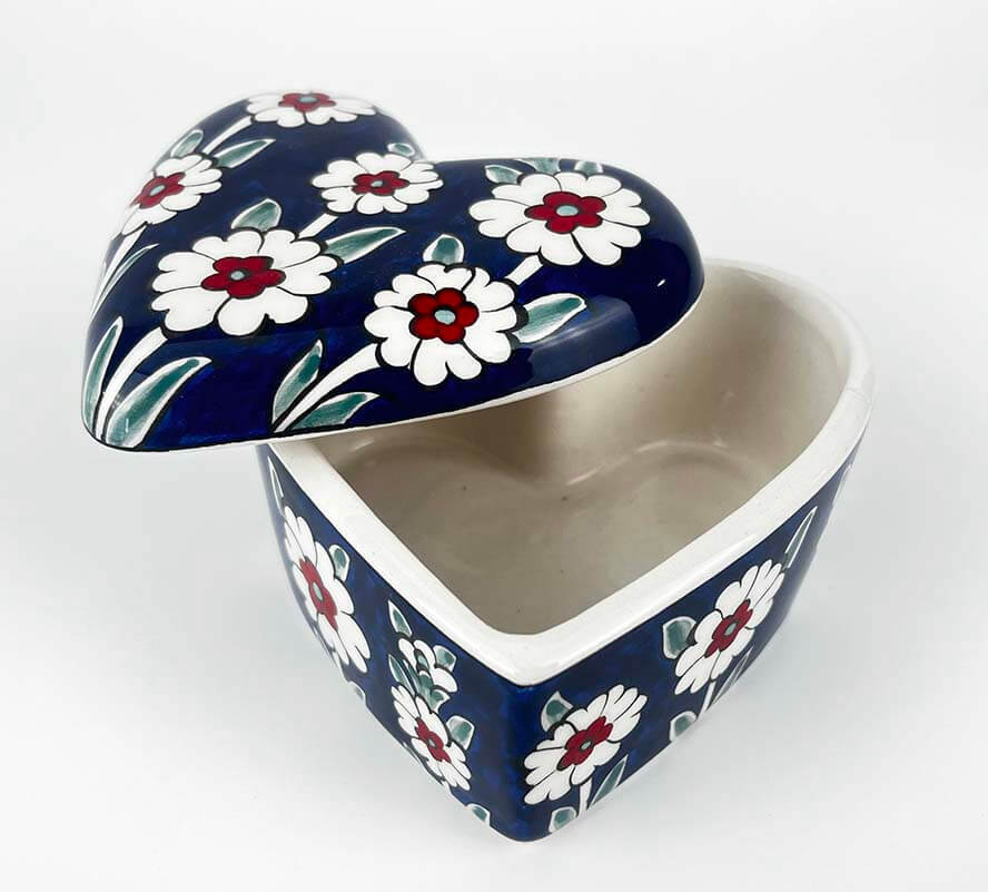 Papatya Desenli Kalp Kutu - 2