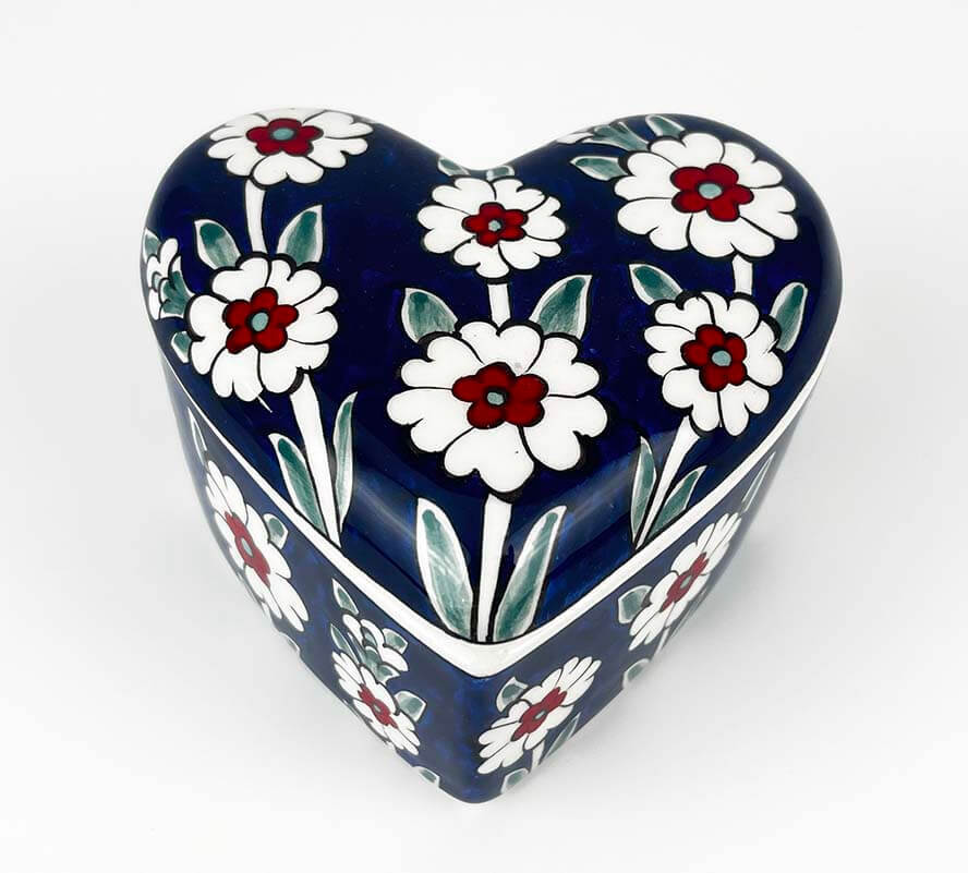 Papatya Desenli Kalp Kutu - 1
