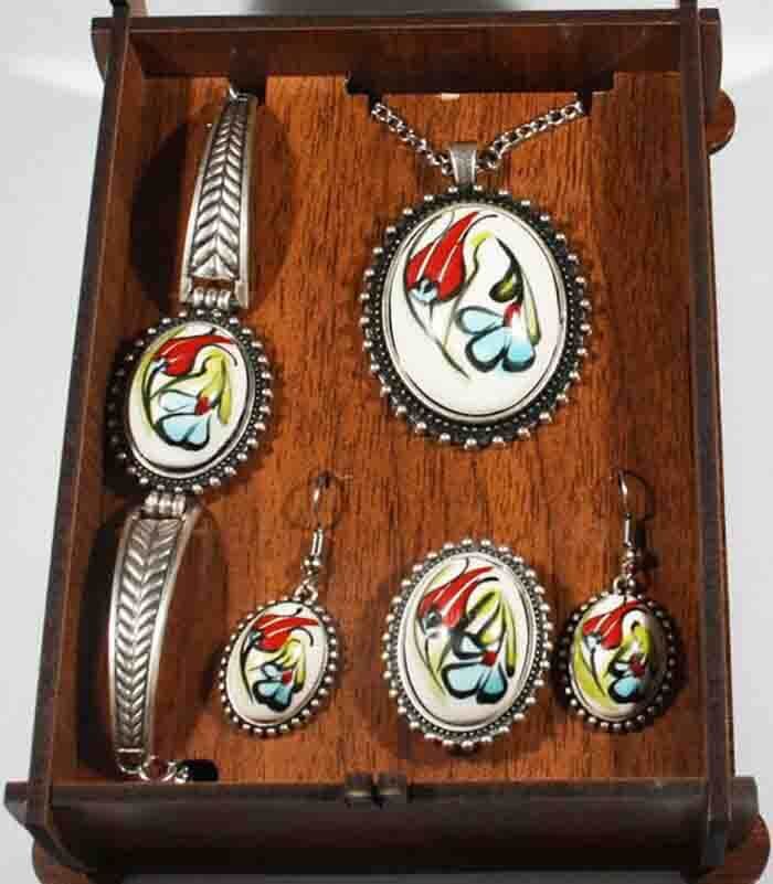 Parure de bijoux en céramique d’Iznik motif tulipe unique - 1