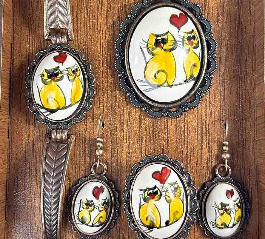 Parure de Bijoux en Céramique d’Iznik – Chats Amoureux - 1