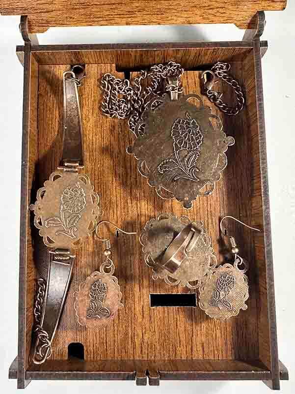 Parure de Bijoux en Céramique d’Iznik – Motif Jacinthe, Élégance et Symbolisme Floral - 4