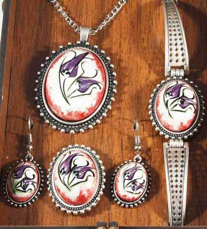Parure en céramique d’Iznik motif tulipe violette - 2
