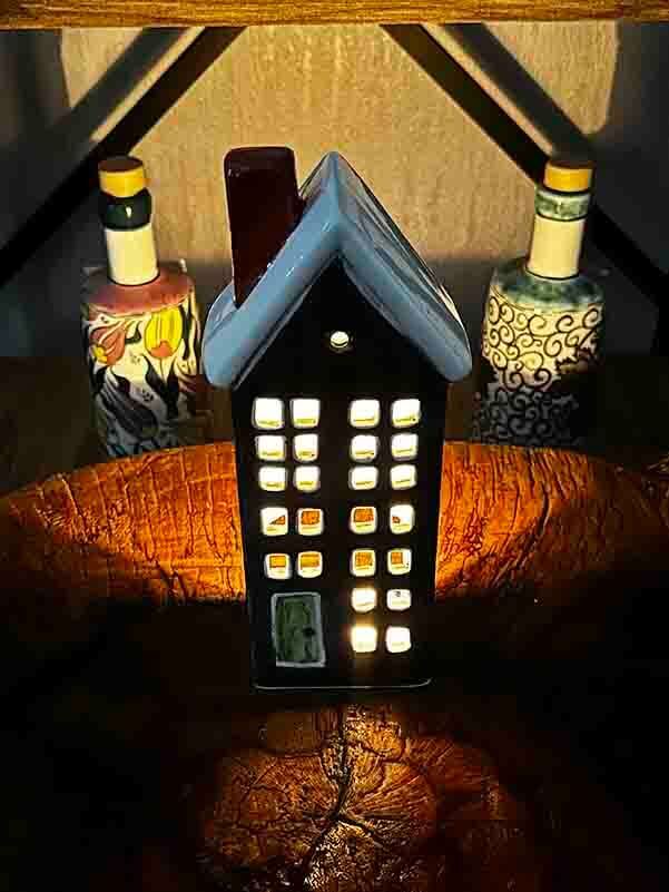 Photophore en céramique d’Iznik “Toit Blanc” – Élégance artisanale et lumière apaisante - 2