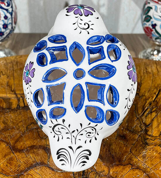 Pigeon Candle Holder with Tulip and Hyacinth Motif - 2