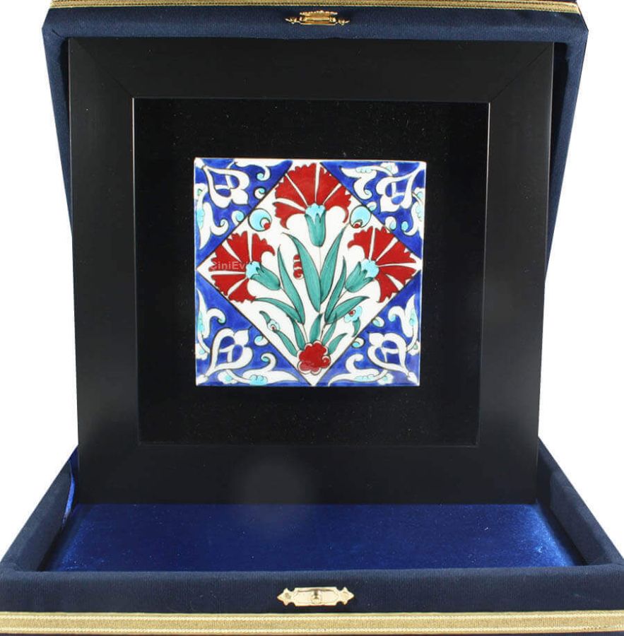 Plancher turquoise et gousses rouges - 1