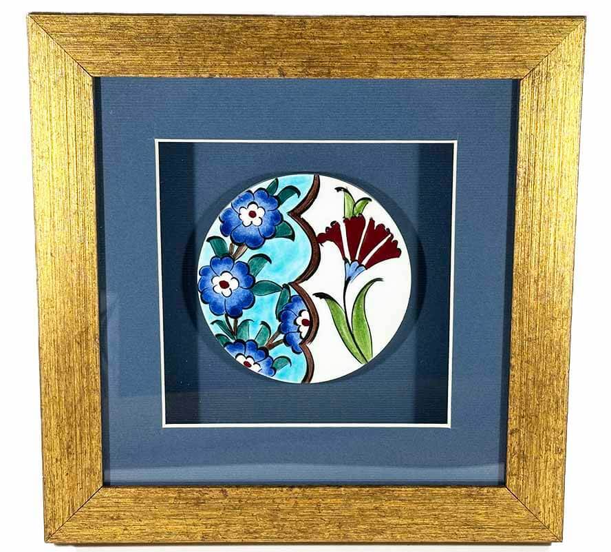 Plaque en céramique d’Iznik avec motif printanier – Cadeau symbolique de renouveau et d’élégance - 1