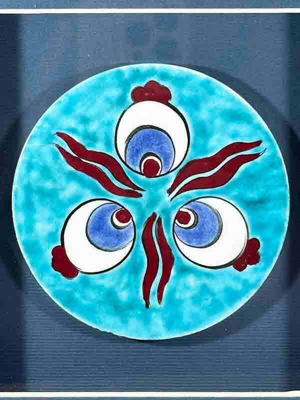 Plaque encadrée en céramique d’Iznik – Motif Çintemani sur fond turquoise - 2