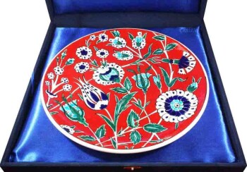 Plat Iznik fond rouge à motif jardin de nuit 30 cm - 3