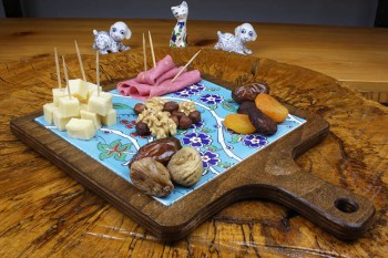 Plateau de service en bois motif grappe de raisin - 1