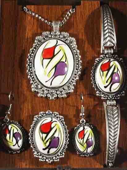 Plum and Red Tulip Jewelry Set - 2