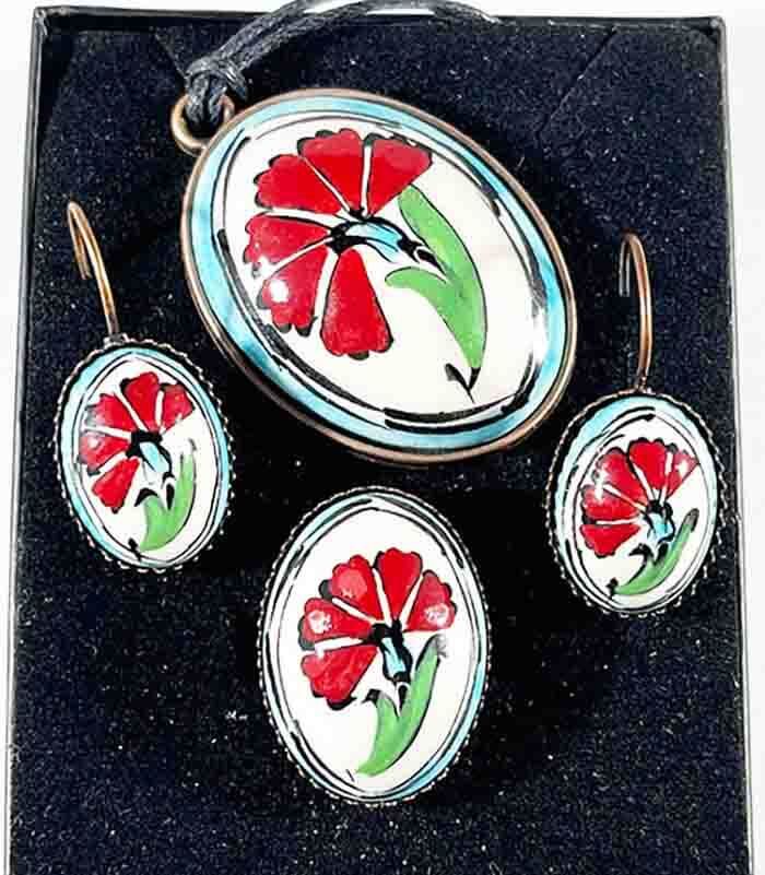 Red Carnation Pattern Iznik Ceramic Jewelry Set - 1