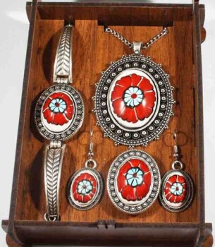 Red stone pottery jewelry set - Çini Evi