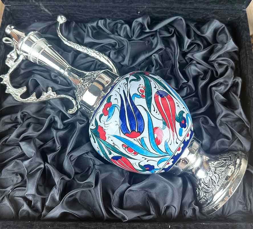 Prestigevolles kulturelles Geschenk – silberbeschichtetes Iznik-Keramik-Kannen-Set - 3