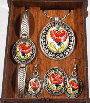 Rose Motif Iznik Ceramic Jewelry Set - Çini Evi