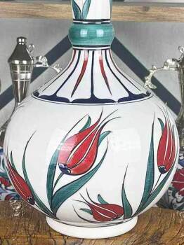 Sade Lale Kompozisyonu – İznik Çini Vazo - Çini Evi (1)