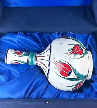 Sade Lale Kompozisyonu – İznik Çini Vazo - 3