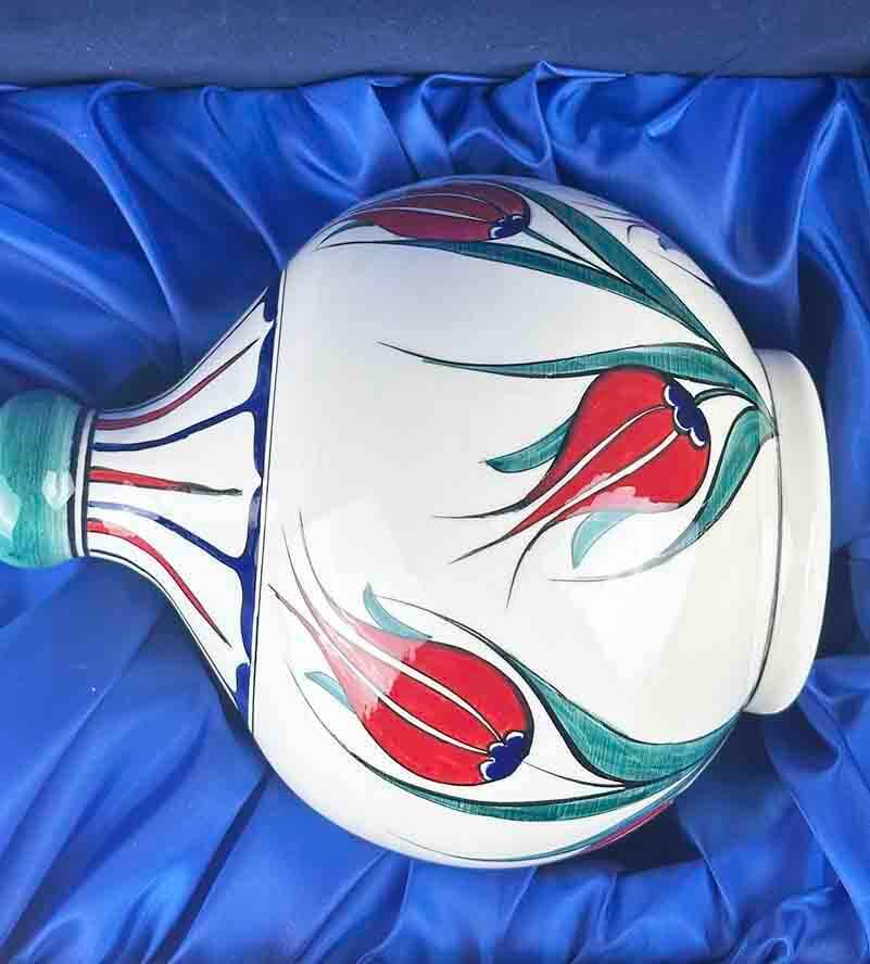 Sade Lale Kompozisyonu – İznik Çini Vazo - 4