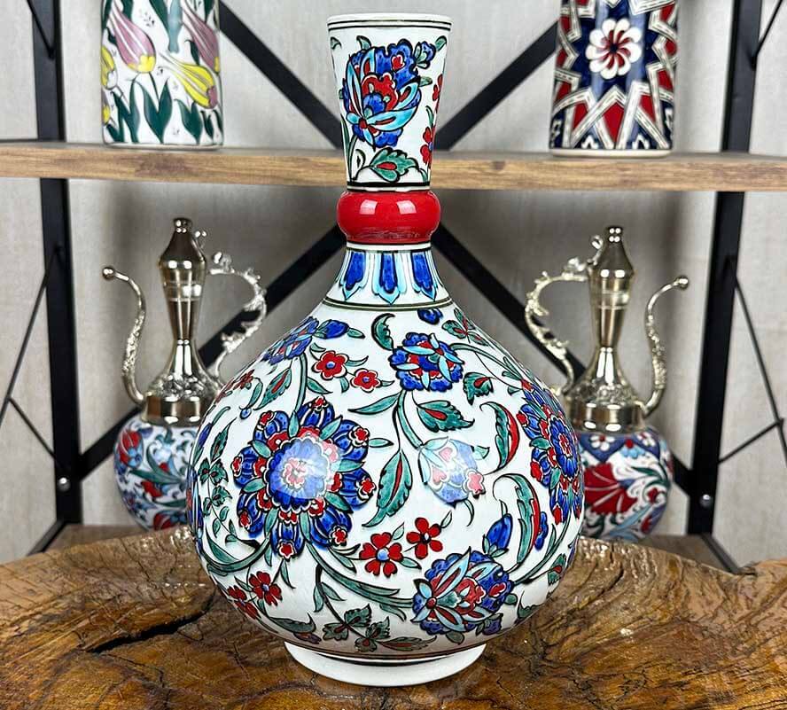 Saray Çiçekleri – İznik Çini Vazo - 1