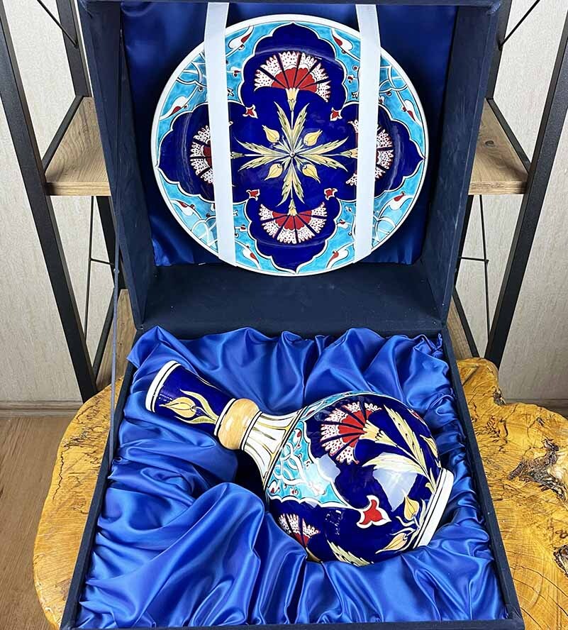 Saray Karanfili – İznik Çini Vazo Tabak Seti - 2