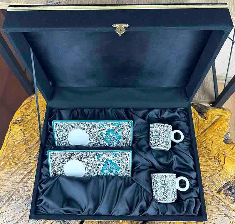 Service à café en carreaux Iznik à motifs turquoise Hatayi et corne dorée – Minimaliste et artistique - 4