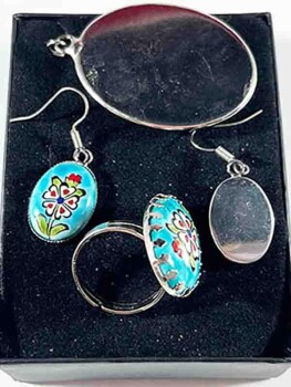 Set de bijoux en céramique d’Iznik fond turquoise et trèfle - 2