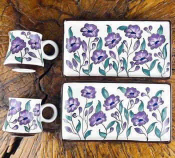 Set de présentation pour café en céramique d’Iznik à jardin de fleurs violettes – design spécial - Çini Evi