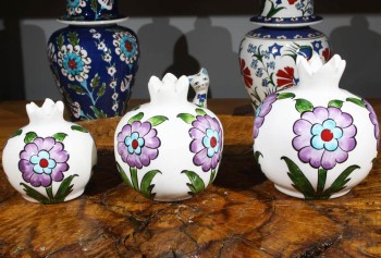 Set de grenades couleur prune, symbole d’abondance - Çini Evi