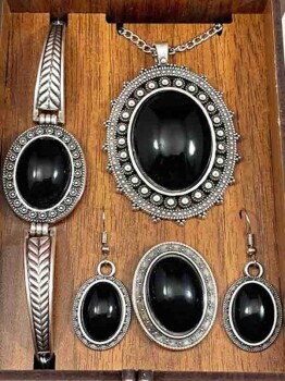 Siyah Taş İznik Çini Takı Seti - Çini Evi (1)