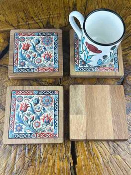 Sous-verres à motif de jardin de roses – Raffinement floral en céramique d’Iznik et bois naturel - Çini Evi (1)