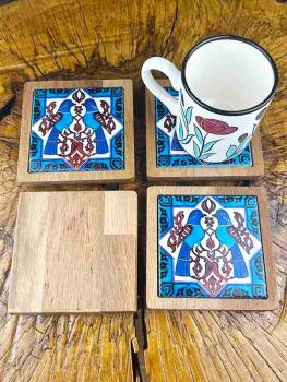 Sous-verres à motif d’oiseau seldjoukide – Héritage artistique en céramique d’Iznik et bois naturel - Çini Evi (1)