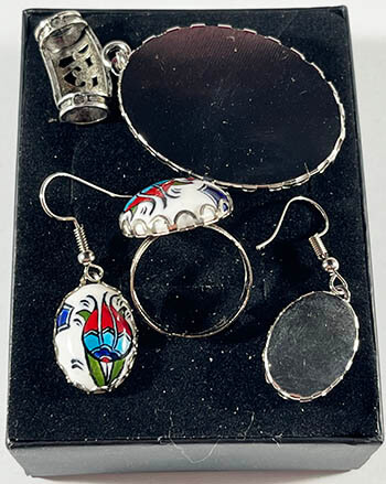 Special tulip pottery jewelry set - 2