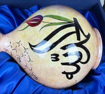 Tevhid ve Lale – Toprak Tonlu İznik Çini Vazo - 4