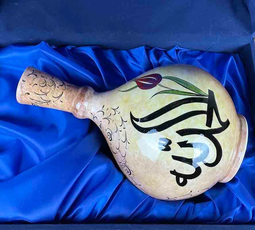 Tevhid ve Lale – Toprak Tonlu İznik Çini Vazo - 3