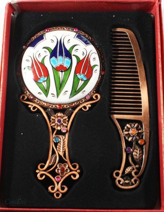 Three Tulip Patterned Iznik Tile Mirror Set - 1