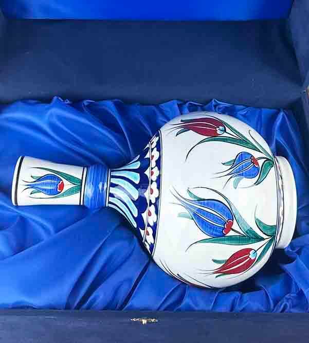 Traditional Tulip Pattern Iznik Ceramic Vase - 3