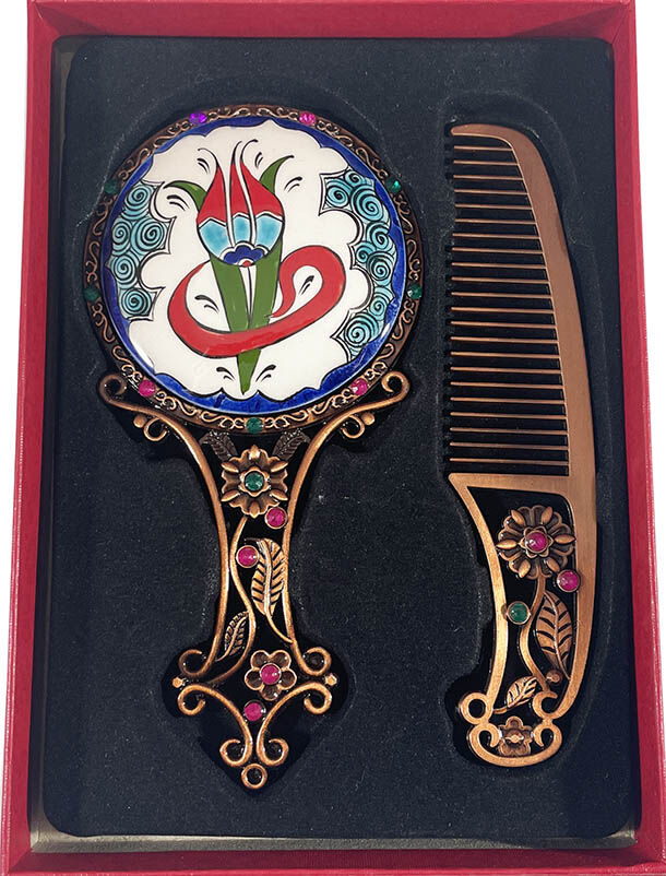 Tulip and Vav Iznik Ceramic Mirror Set - 1