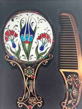 Tulip & Carnation Love – Iznik-Inspired Mirror and Comb Gift Set - Çini Evi (1)