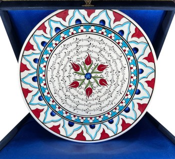 Tulip Garden Iznik Ceramic Plate - Çini Evi