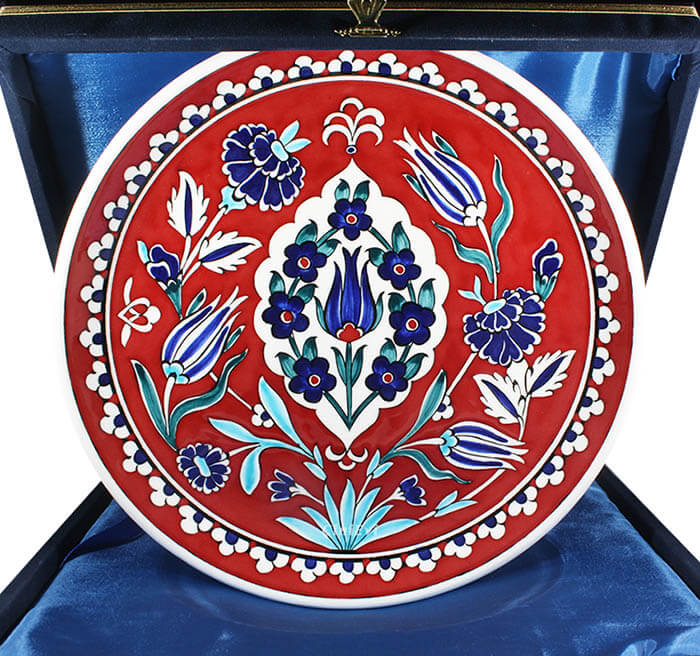 Tulip Garden Iznik Pottery Plate - 1