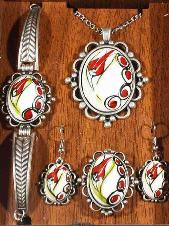 Tulip Motif Iznik Ceramic Jewelry Set - 2