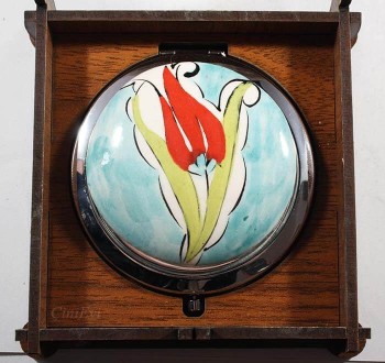 Tulip patterned makeup mirror - Çini Evi