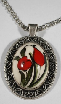 Tulip Spring Patterned Iznik Ceramic Pendant - Çini Evi