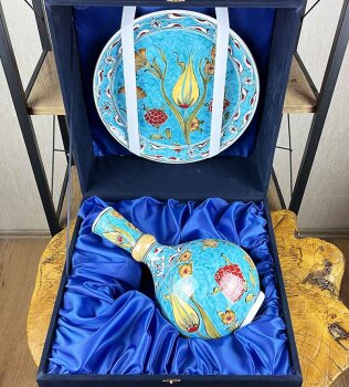 Turkuaz Zarafet – İznik Çini Vazo Tabak Seti - Çini Evi (1)