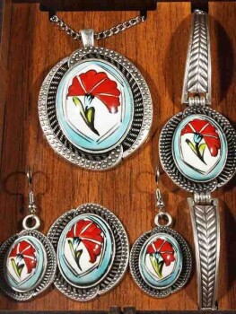 Turkuaz Zemin Özel Karanfil Desenli İznik Çini Takı Seti - Çini Evi (1)