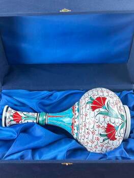 Vase d'Iznik « Jardin d'Œillets » – Art et Élégance Réunis - 3