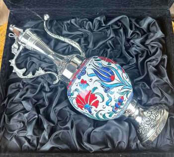 Rote Nelken-Eleganz – silberbeschichtetes Iznik-Keramik-Kannen-Set - 3