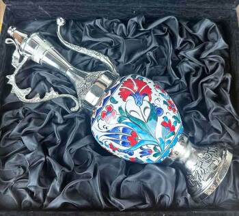 Silberbeschichtetes Iznik-Keramik-Kannen-Set mit blauem Tulpenmotiv - 3
